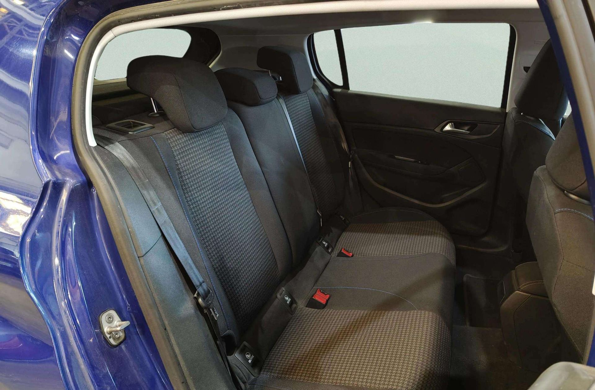 Peugeot 308 BlueHDi 100 Style - foto 18
