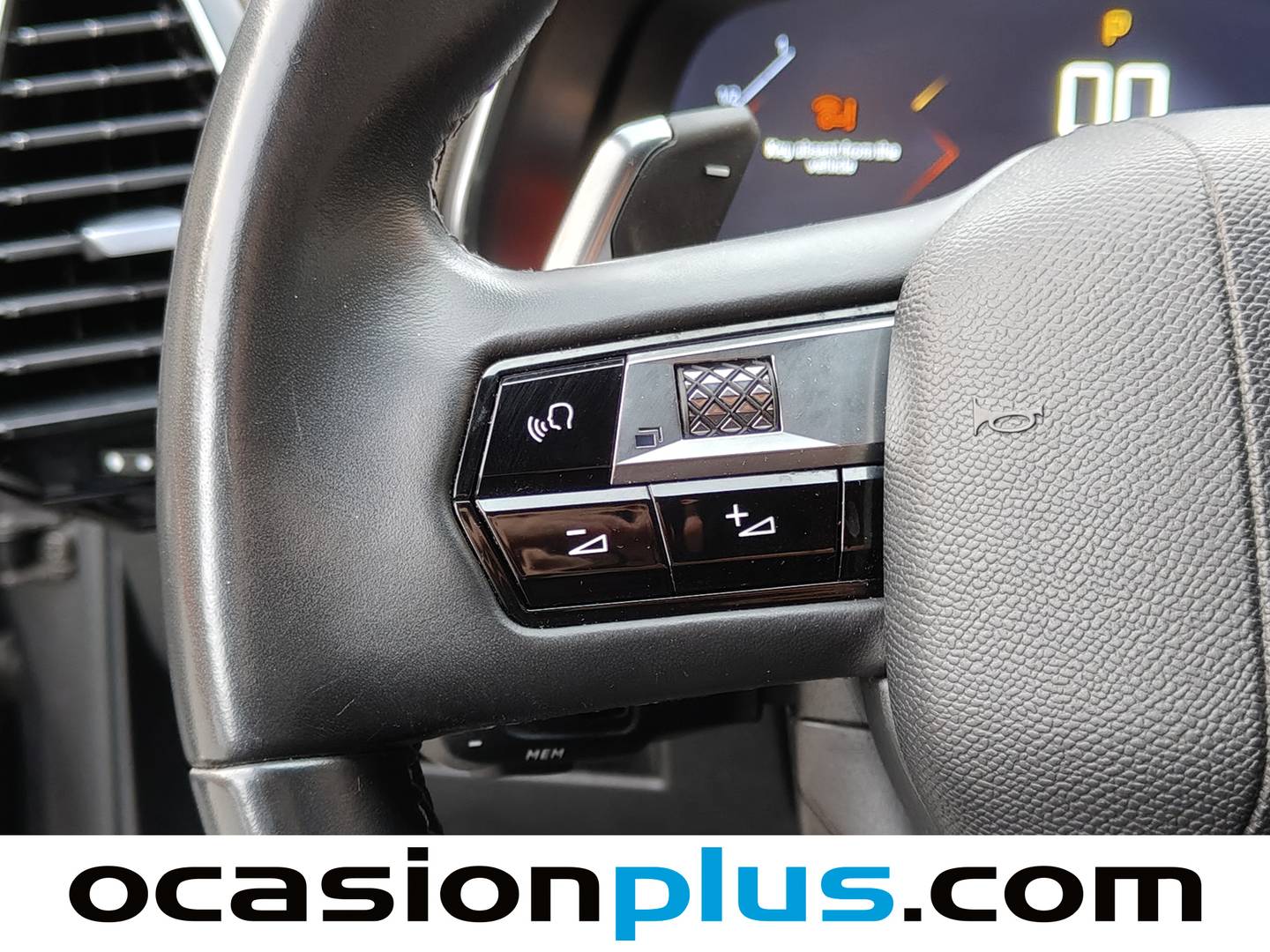 Foto DS DS 7 Crossback DS DS7 Crossback BlueHDi 130 Bastille Auto (130 CV)