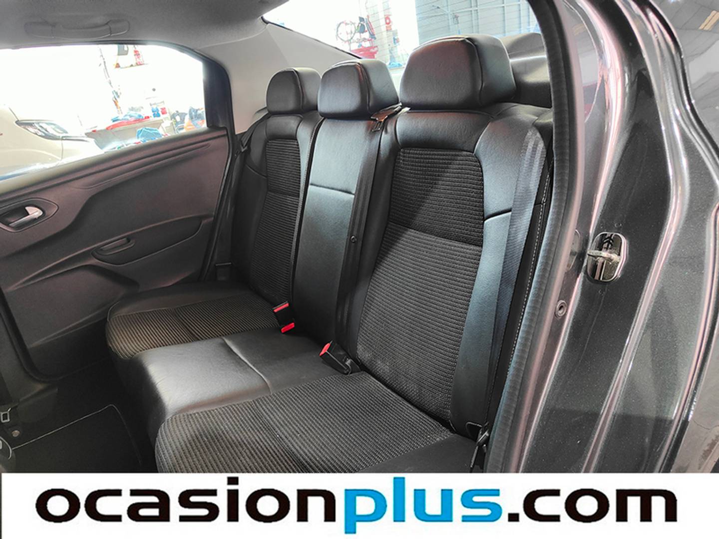 Foto Citroën C-Elysée Citroen C-Elysee 1.6 VTi Shine (115 CV)