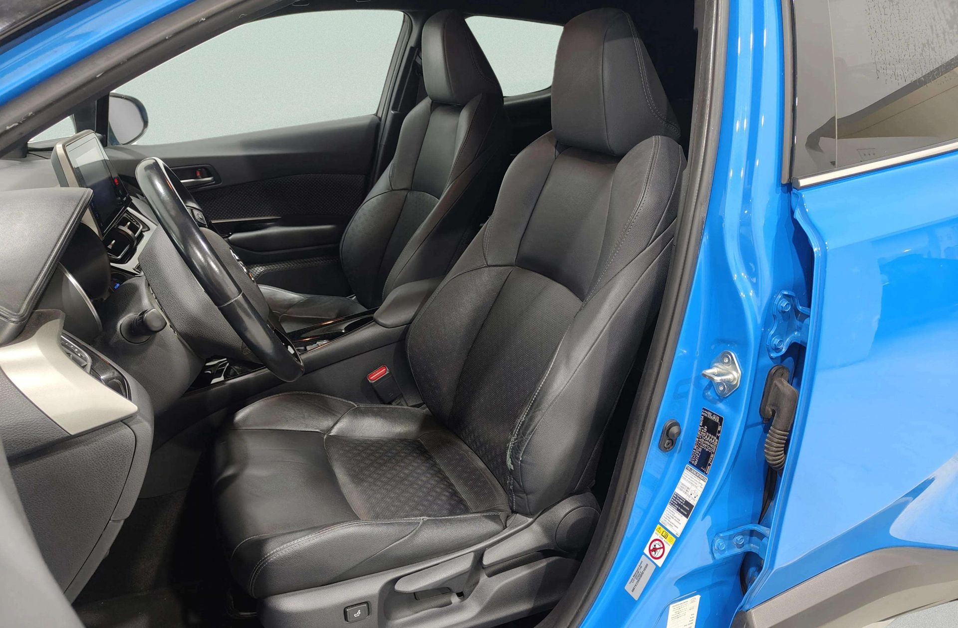 Toyota C-HR 1.8 125H Dynamic Plus - foto 13