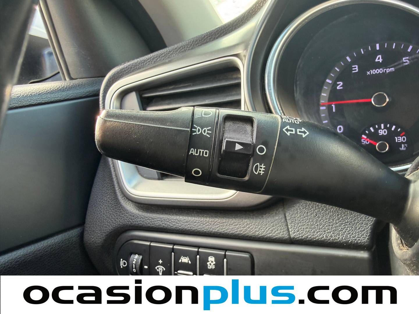 Foto KIA Ceed Kia Ceed 1.0 T-GDi Concept (120 CV)