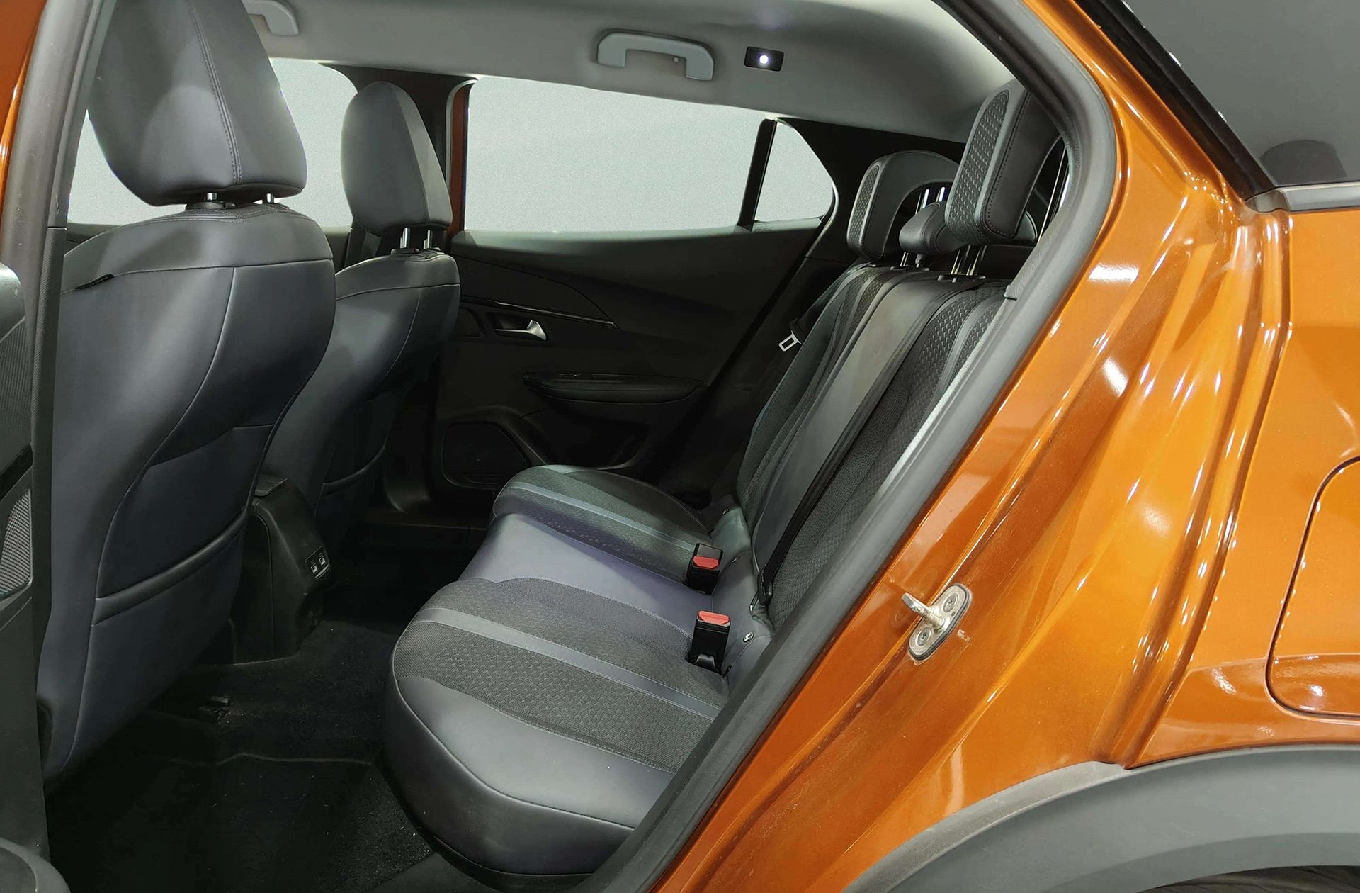 Peugeot 2008 PureTech 100 Allure - foto 12