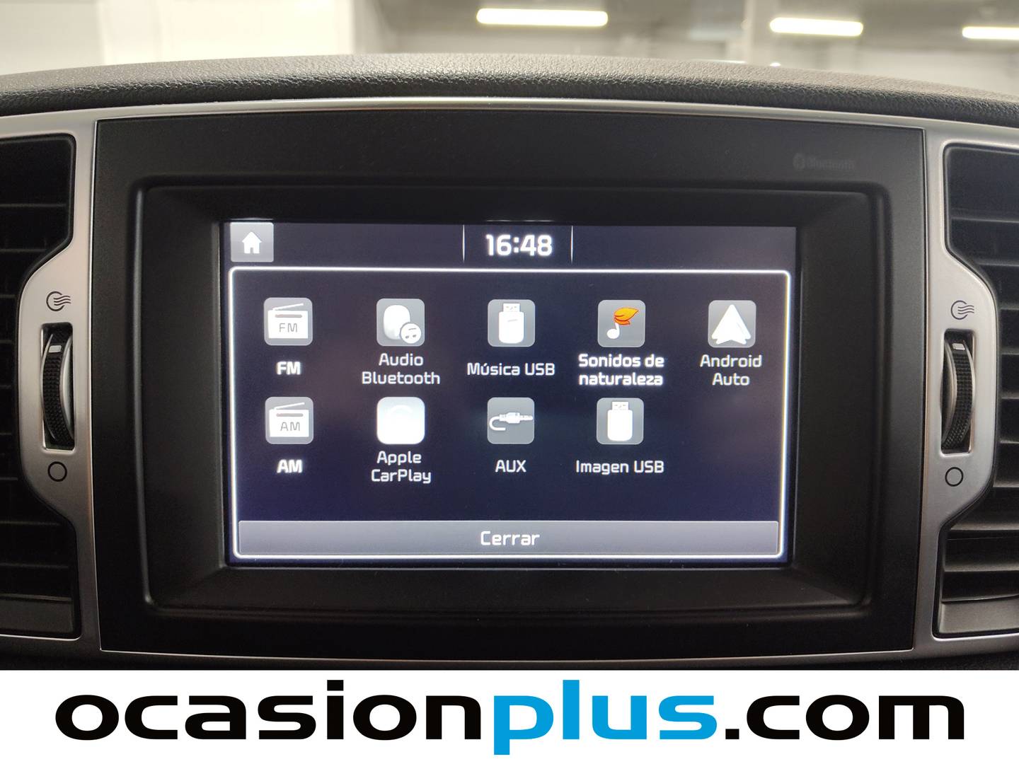 Extras del KIA Sportage KIA Sportage 1.6 GDi x-Tech17 4x2 (132 CV)