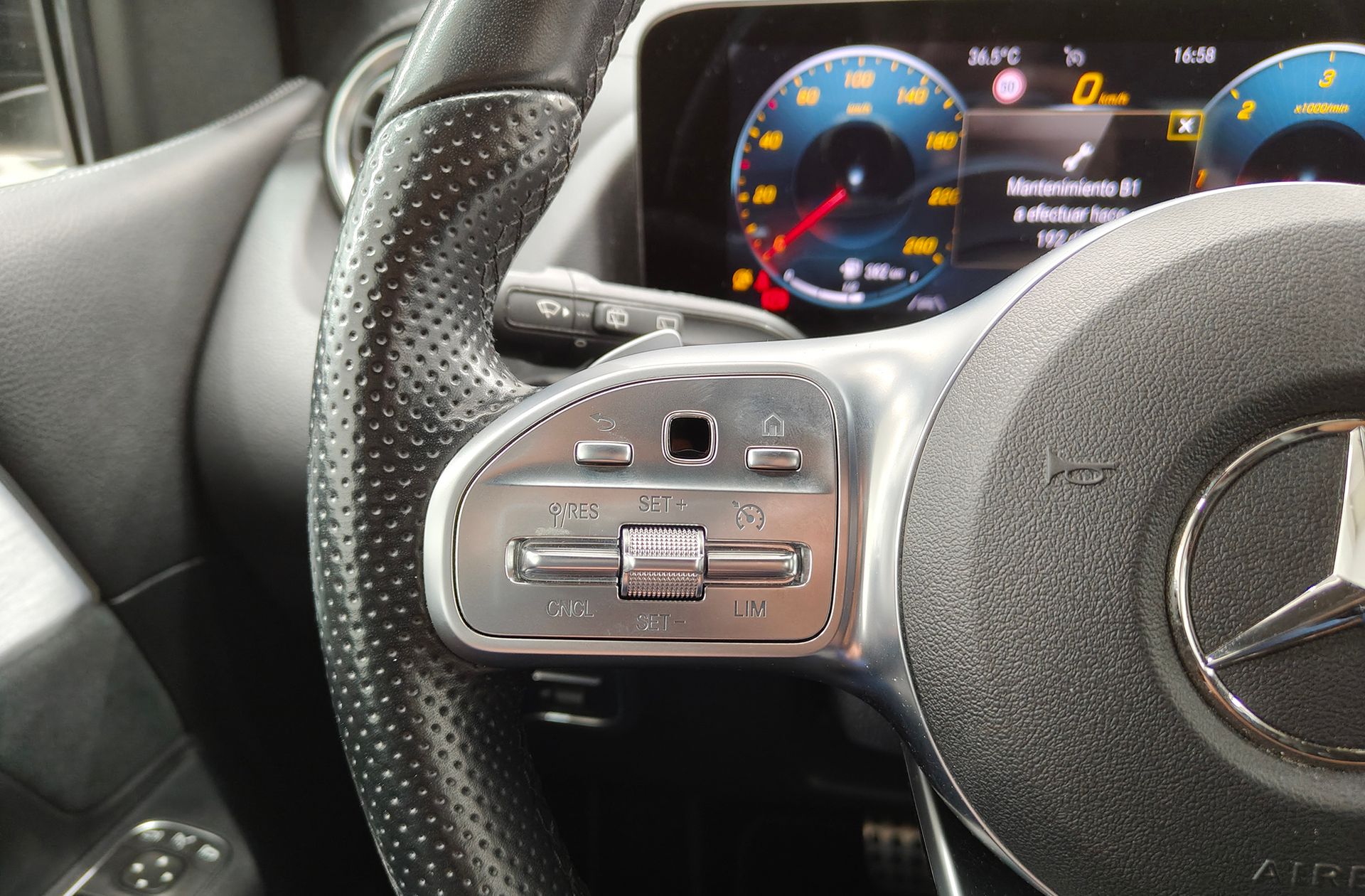 Mercedes-Benz Clase B 200 d Pack AMG - foto 31