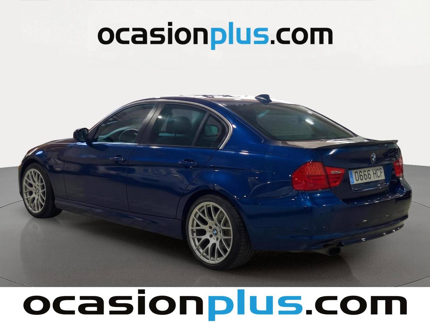 Foto trasera BMW Serie 3 BMW Serie 3 320i (170 CV) derecha