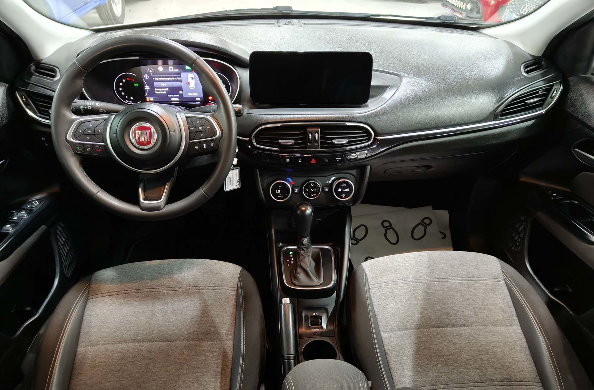 Fiat Tipo 1.5 Hybrid Cross DCT - foto 6