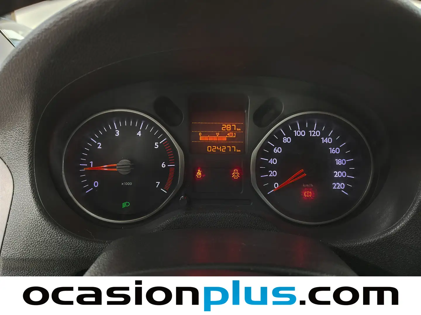 Foto Citroën C-Elysée Citroen C-Elysee BlueHDi 100 Exclusive (100 CV)