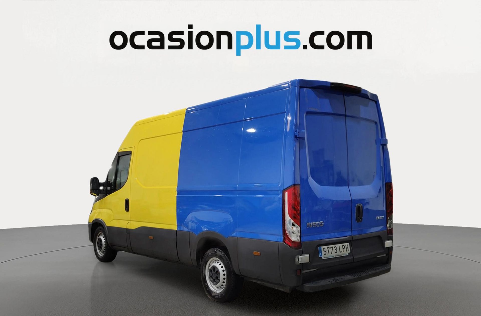 Iveco Daily 2.3 TD 35S 16 V 3520L/H2 - foto 3