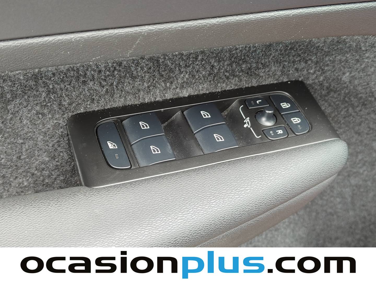 Volvo XC40 Volvo XC40 T3 Momentum Pro Auto (163 CV) seminuevo