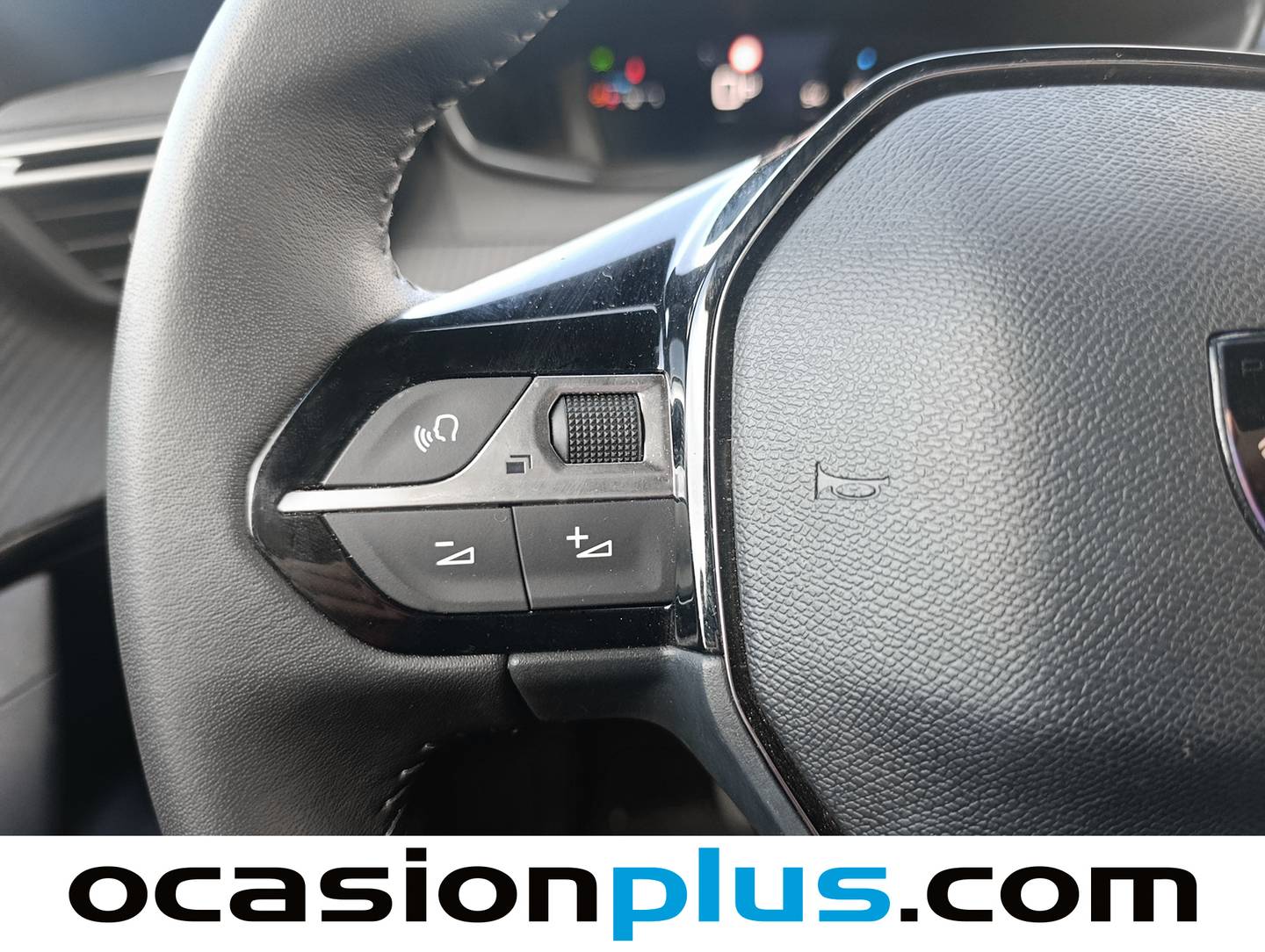 Peugeot 2008 Peugeot 2008 Allure Hybrid eDCS6 (145 CV) seminuevo