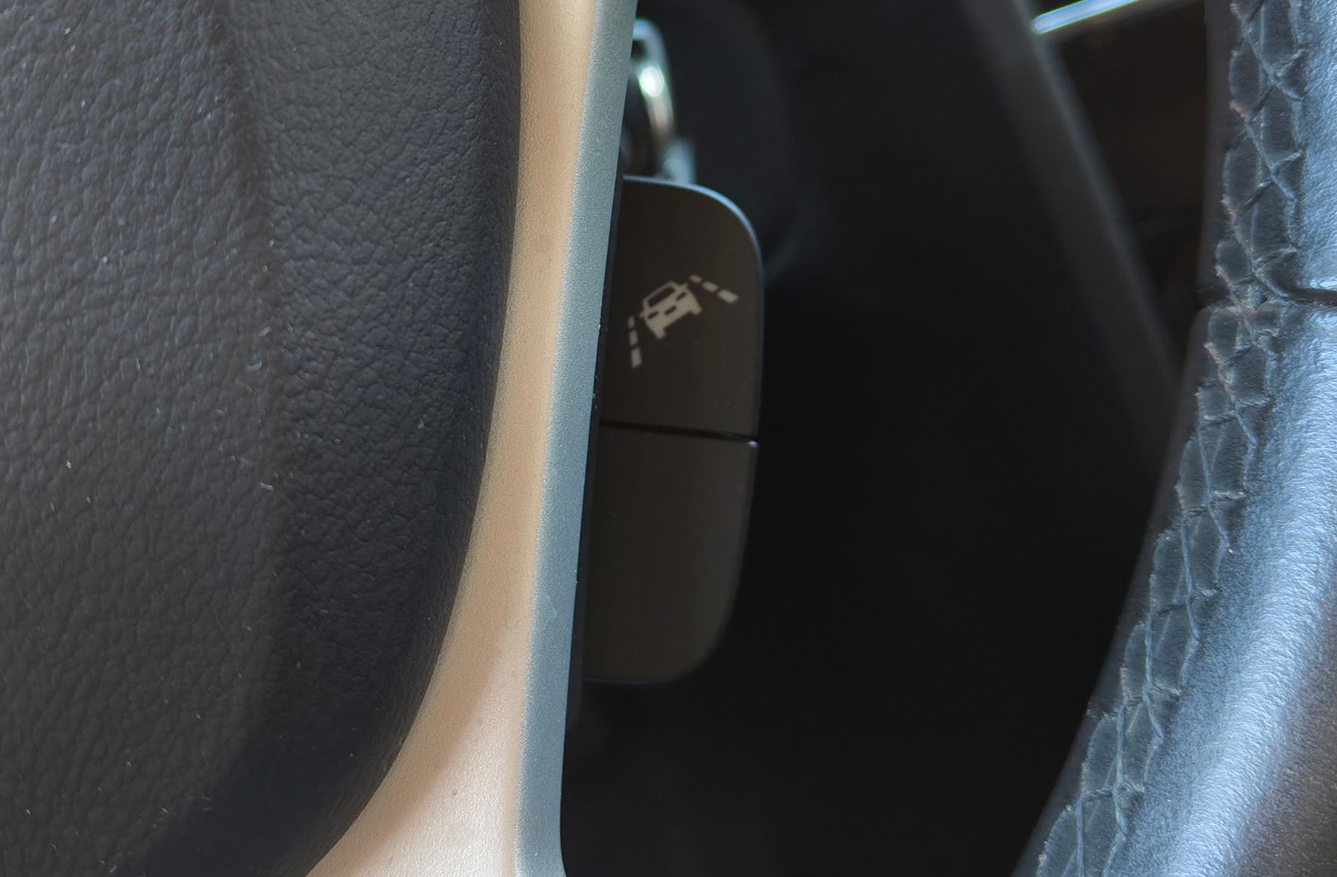 Suzuki Vitara 1.4 Turbo Mild Hybrid GLE 4WD - foto 28