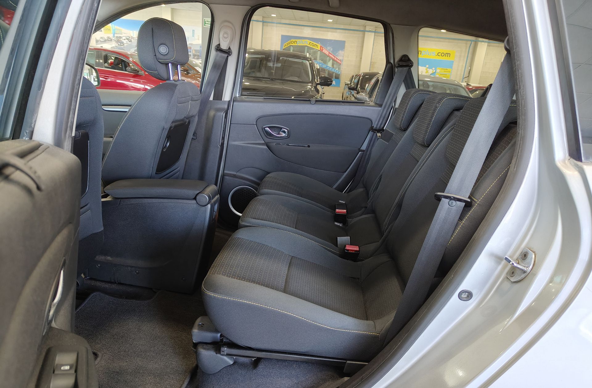 Renault Grand Scénic Dynamique dCi - foto 11