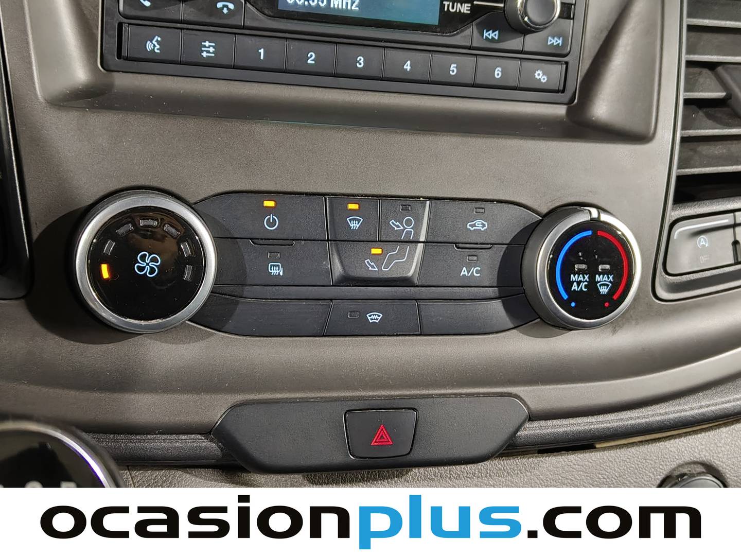 Foto Ford Transit Ford Transit Furgon 350 L3H2 Trend 96 kW (130 CV)