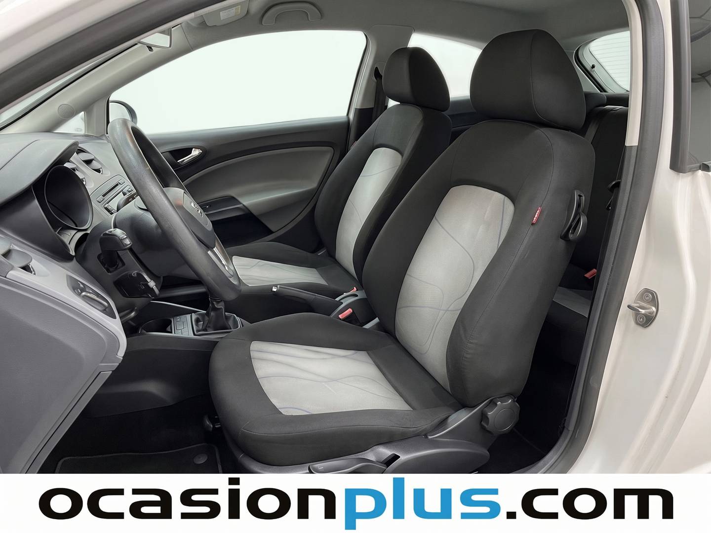 Foto asientos delanteros Seat Ibiza Seat Ibiza SC 1.2 TDI CR Reference (75 CV)