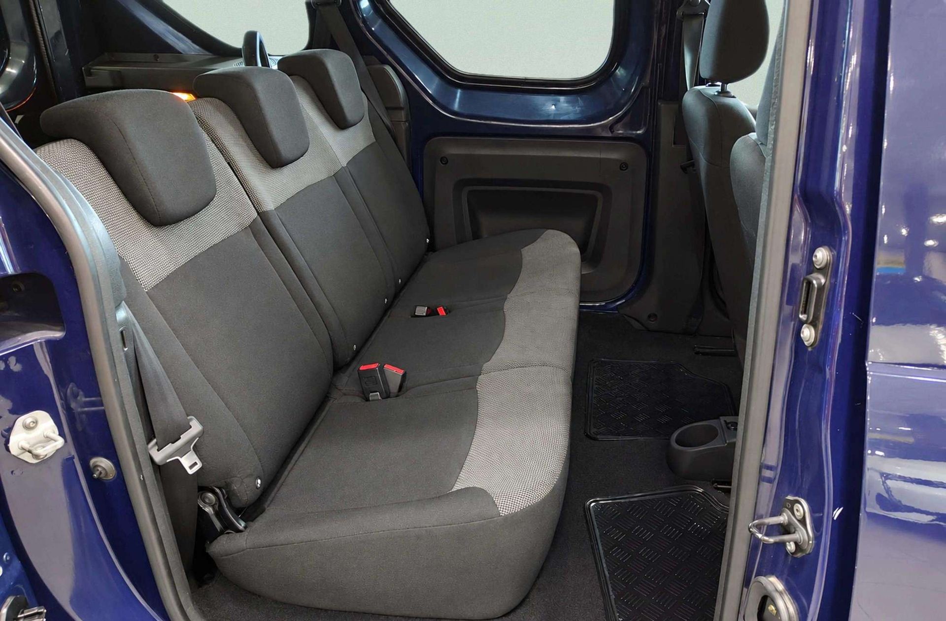 Dacia Dokker Essential 1.6 - foto 11