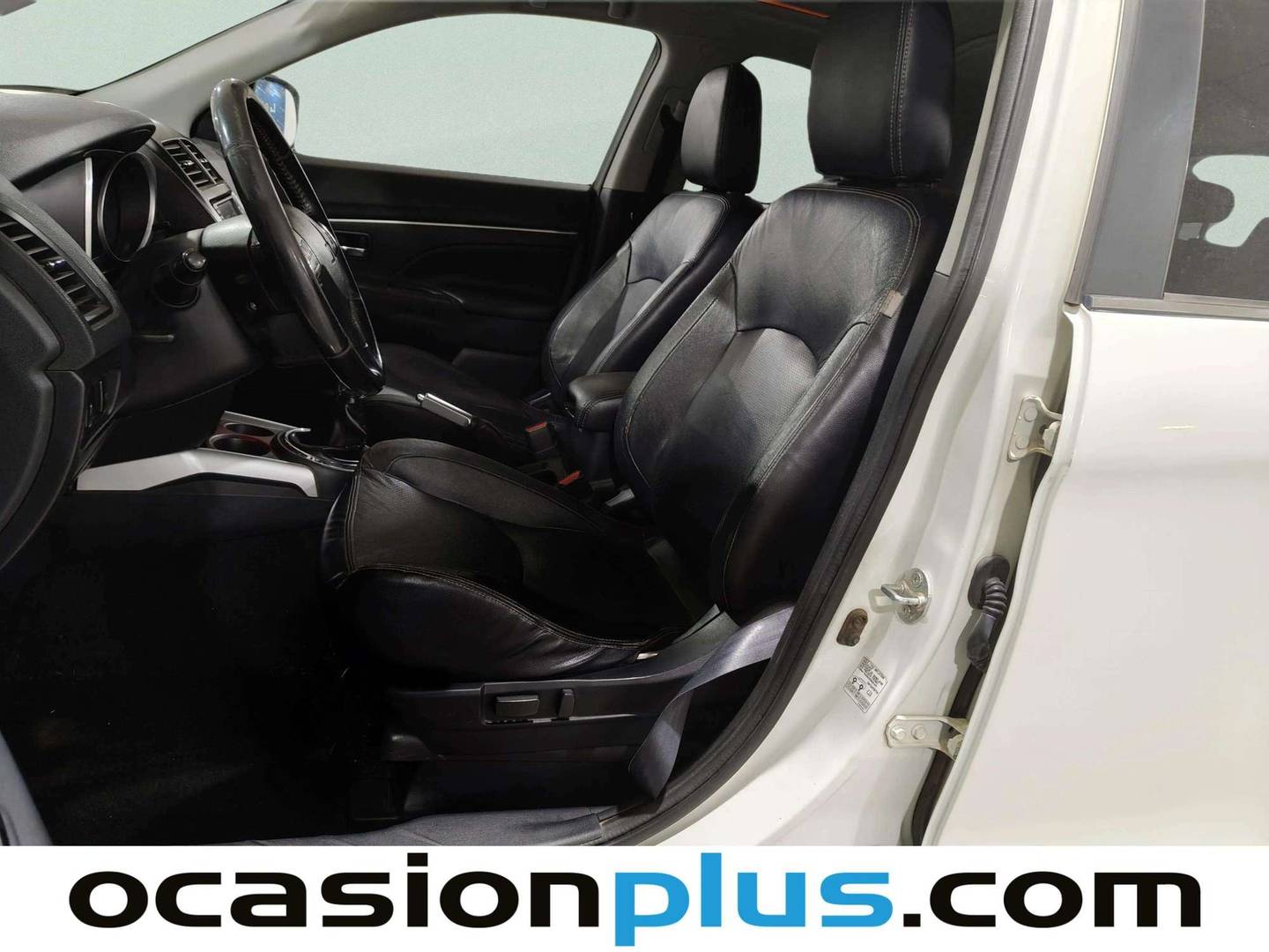 Foto asientos delanteros Mitsubishi ASX Mitsubishi ASX 200 DI-D ClearTec Kaiteki 4WD (150 CV)