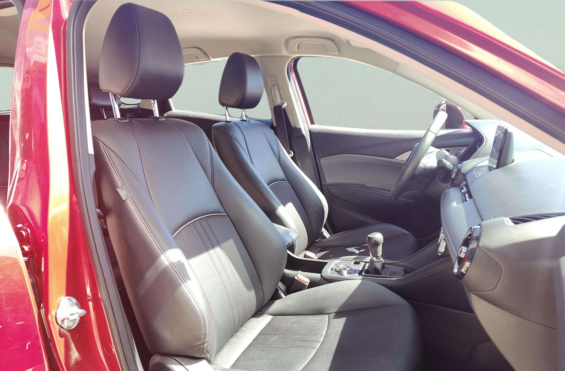 Mazda CX-3 2.0 G Zenith 2WD - foto 16