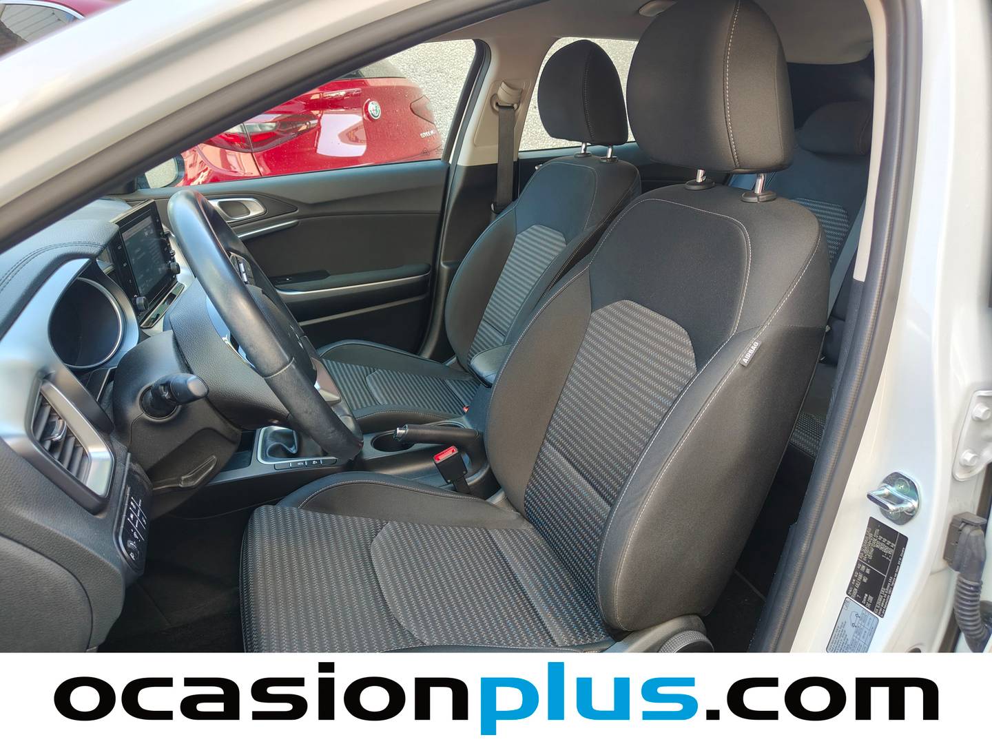 Foto asientos delanteros KIA XCeed KIA XCeed 1.0 T-GDi Drive (120 CV)