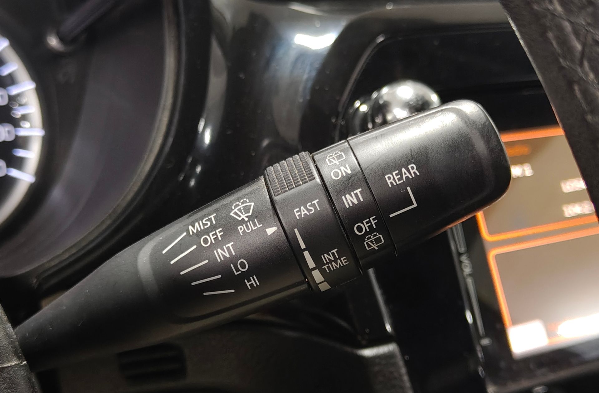 Suzuki Vitara 1.6 VVT GLX - foto 25