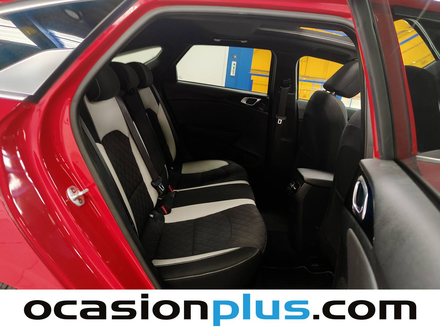 Foto KIA ProCeed Kia ProCeed 1.0 T-GDi GT Line (120 CV)