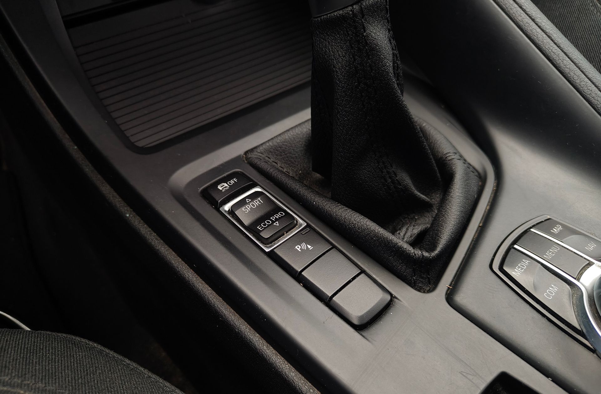 BMW X1 sDrive18d Business - foto 11
