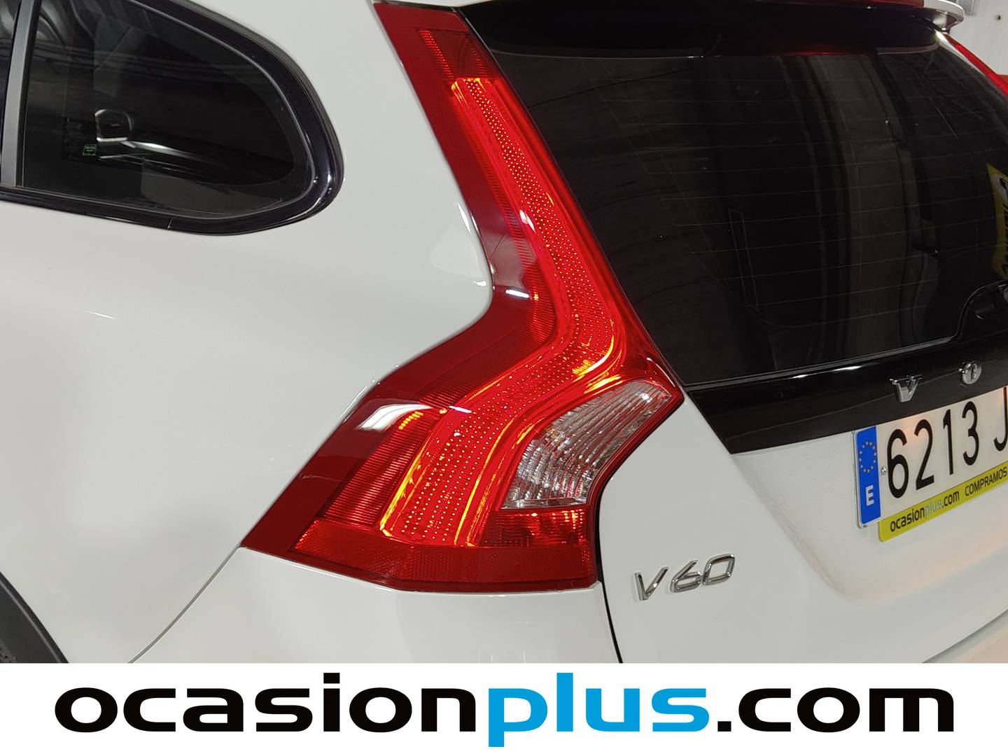 Foto Volvo V60 Cross Country Volvo V60 Cross Country Cross Country D3 Kinetic (150 CV)