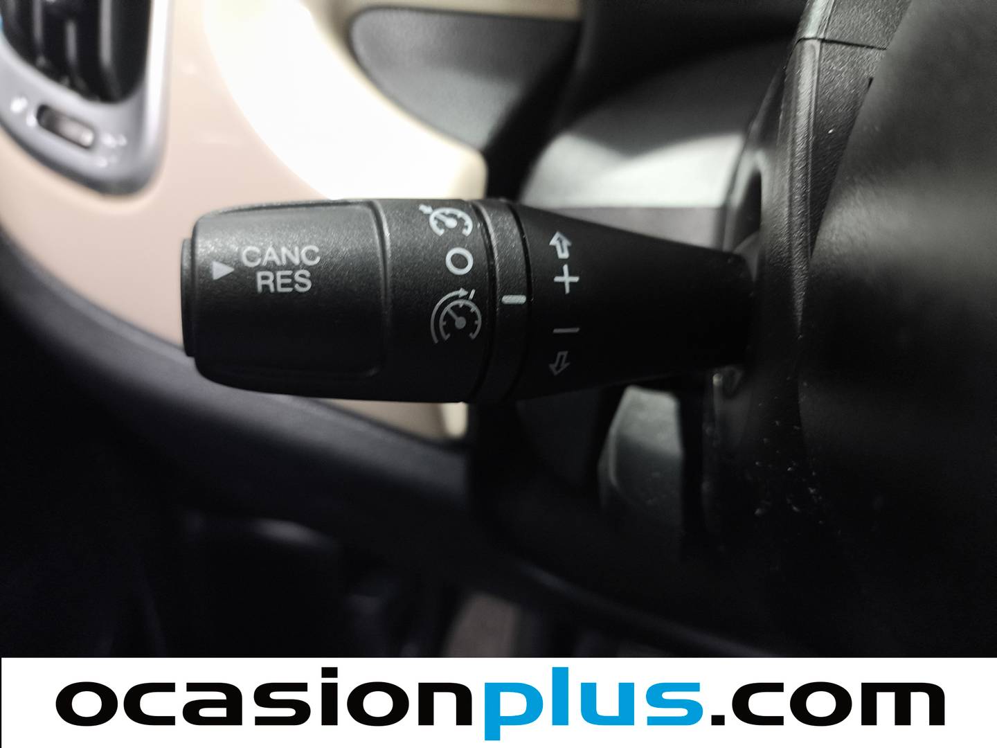 Extras y acabados del Fiat 500L Fiat 500L 1.4 Pop Star (95 CV)