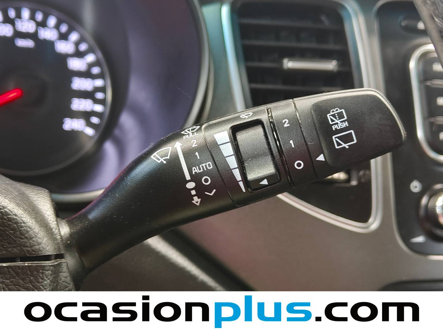 Equipamiento del KIA Carens KIA Carens 1.6 GDi Concept (135 CV)