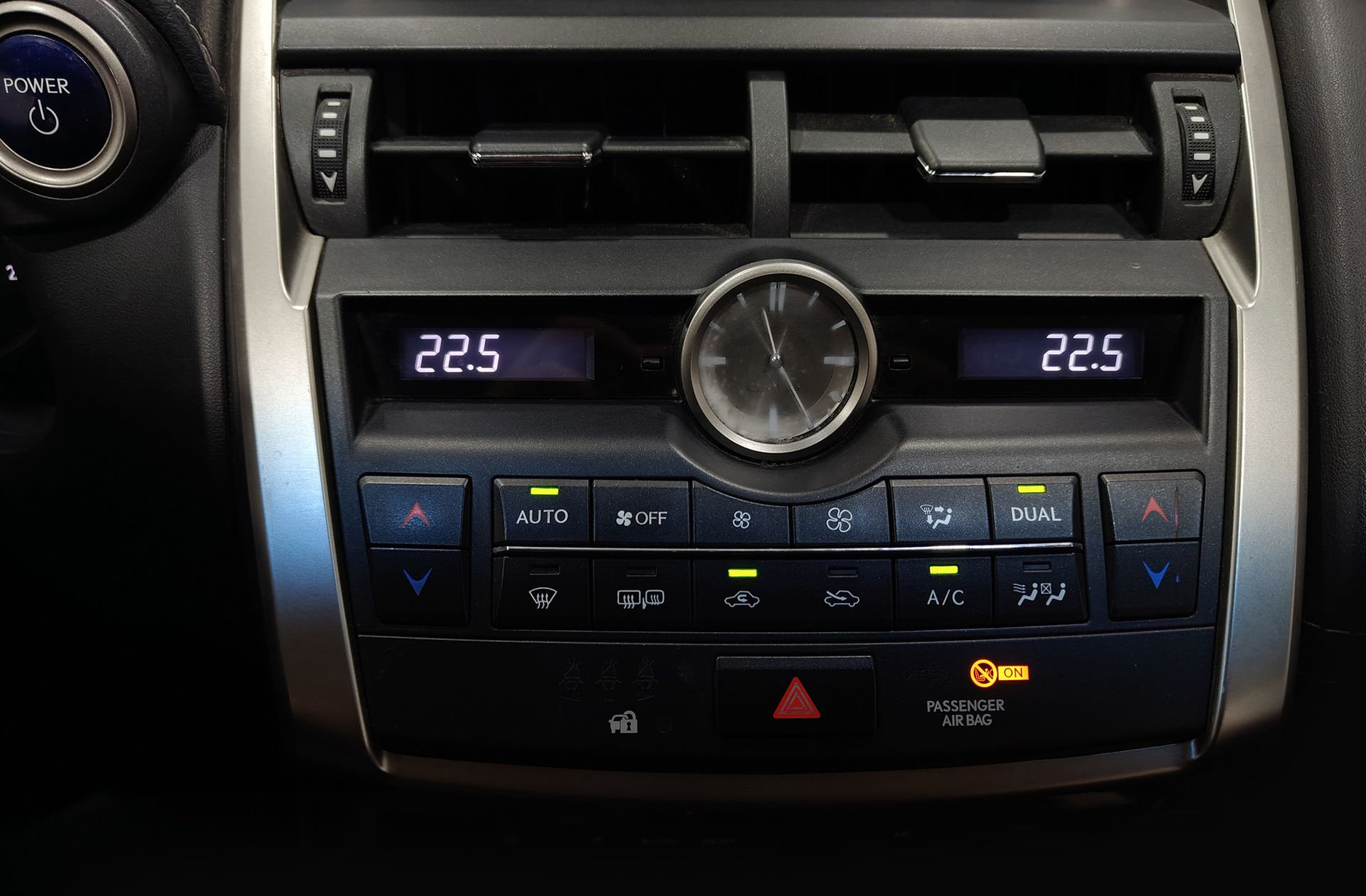 Lexus NX 300h Corporate 2WD Navibox - foto 32
