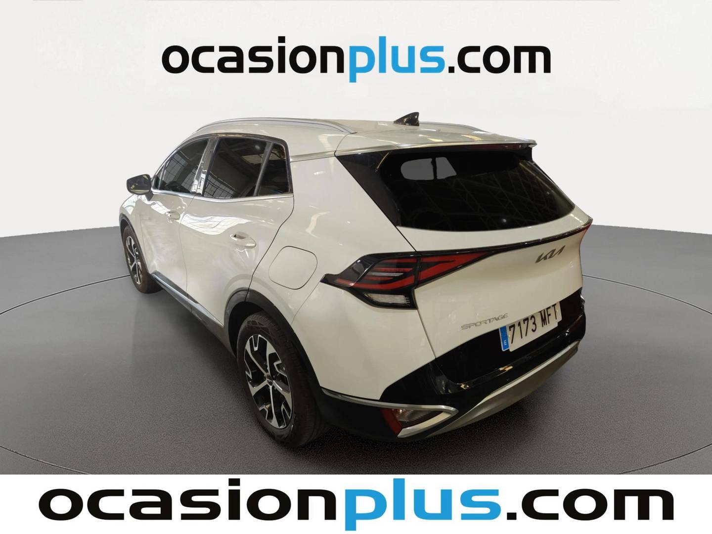 Foto trasera KIA Sportage KIA Sportage 1.6 T-GDi MHEV Tech 4x2 (150 CV) izquierda
