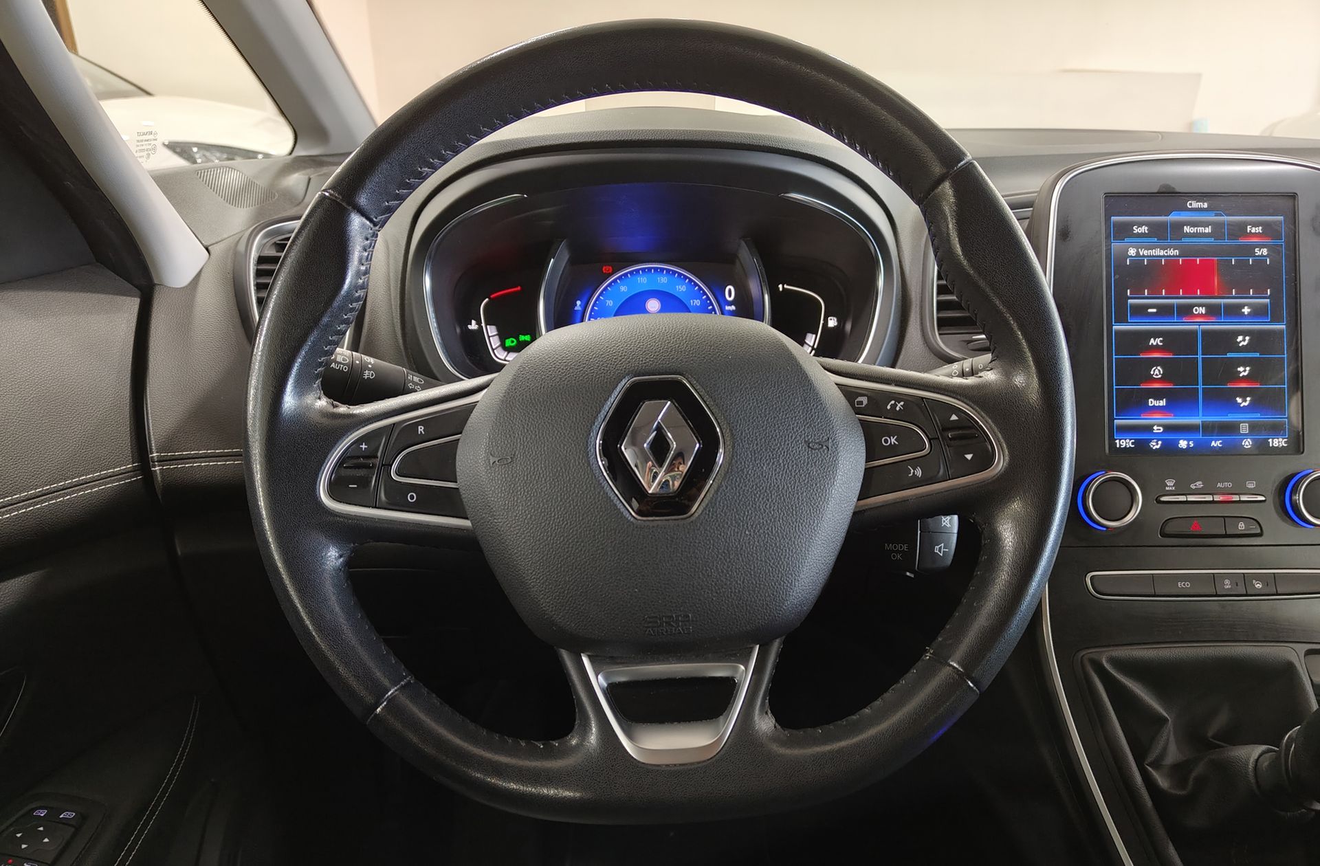 Renault Grand Scénic Zen TCe 7 plazas - foto 26