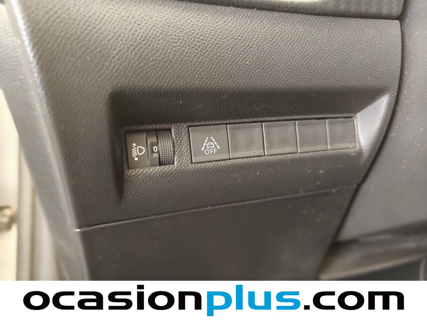 Foto Peugeot 208 Peugeot 208 PureTech 100 Allure (100 CV)