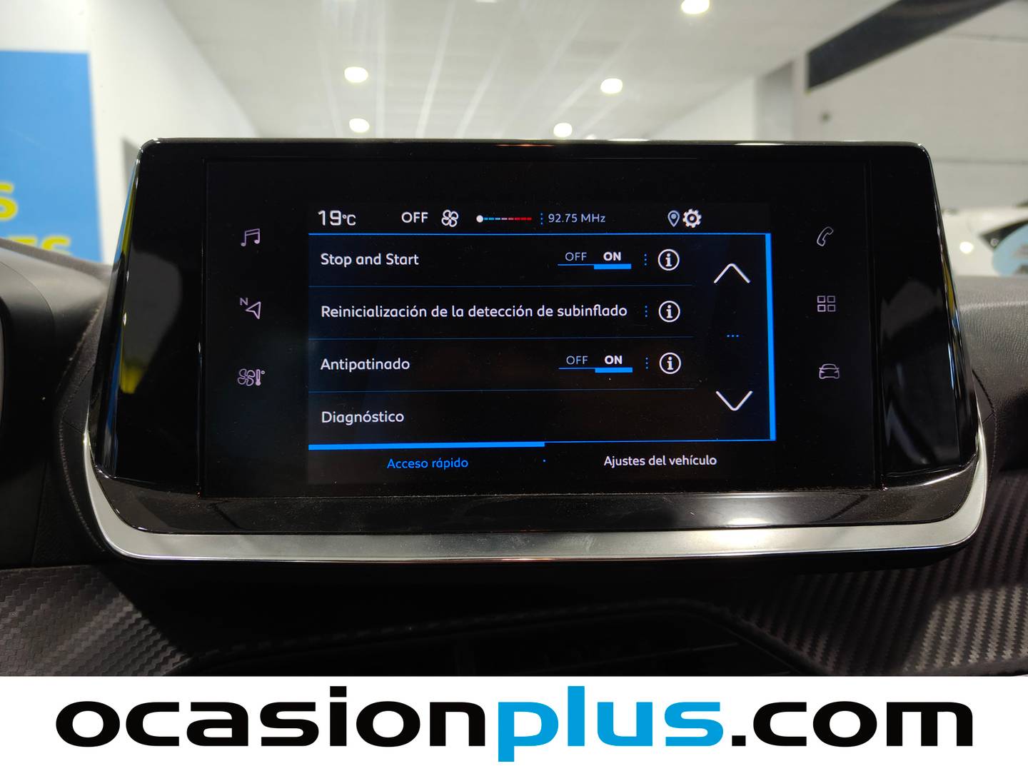 Acabados Peugeot 208 Peugeot 208 BlueHDi 100 Active (100 CV)