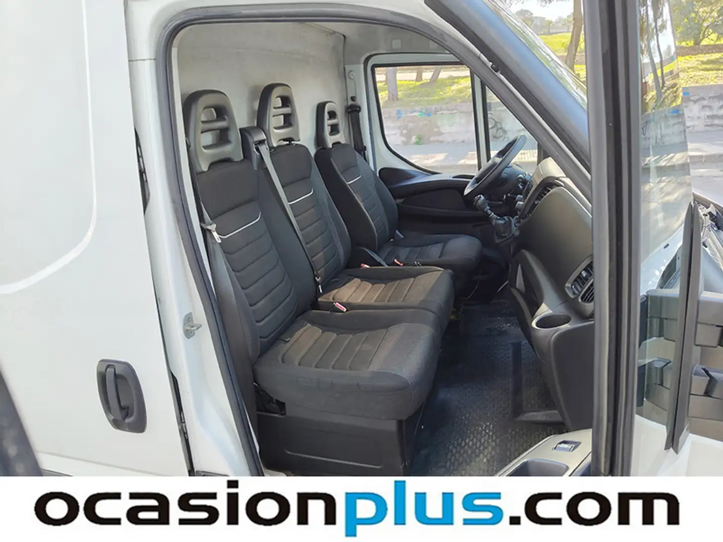 Foto Iveco Daily Iveco Daily Furgon 35 S 16 V 3520L/H2 (156 CV)