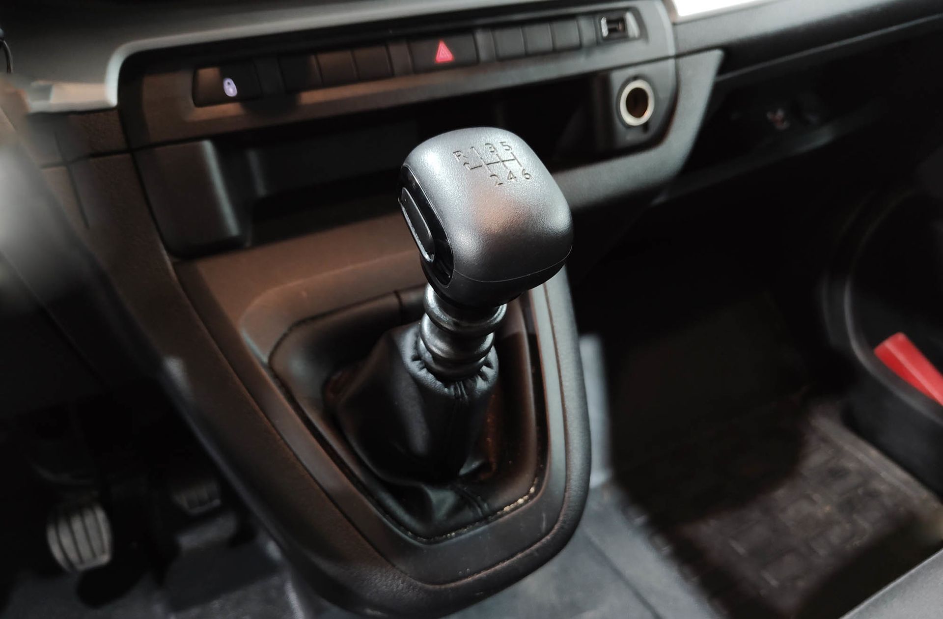 Toyota Proace Verso 2.0D VX Plus Shuttle L1 9 plazas - foto 5
