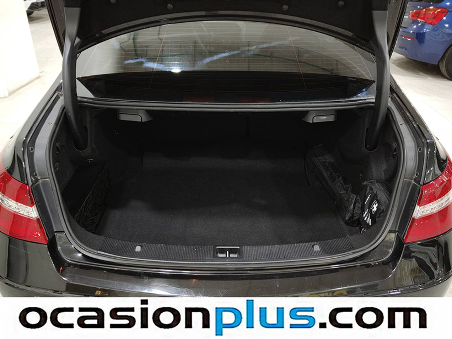 Foto Mercedes Clase E Mercedes-Benz Clase E E 200 CGI Coupé Blue Efficiency Elegance (184 CV)