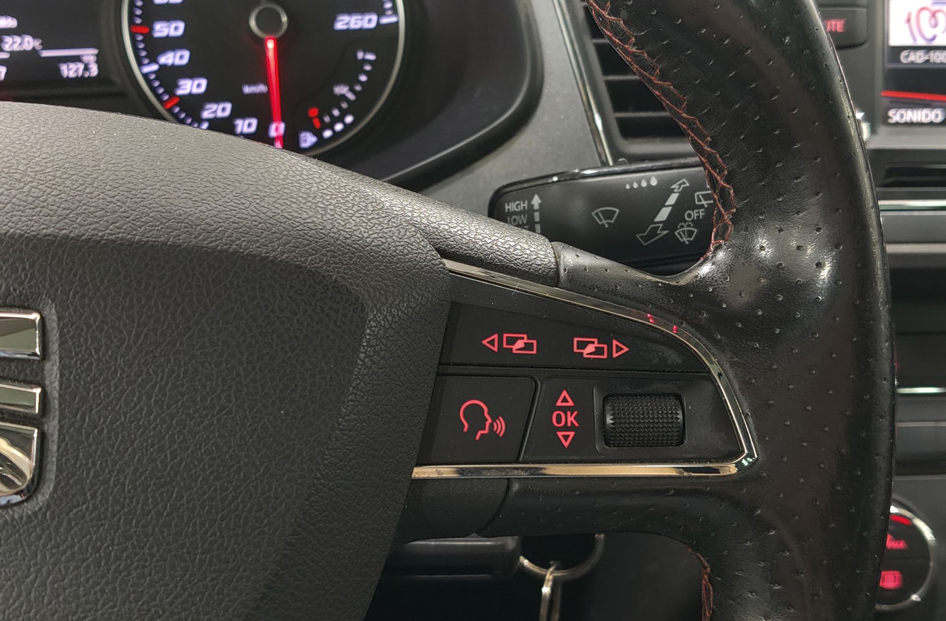 SEAT León 2.0 TDI FR - foto 29