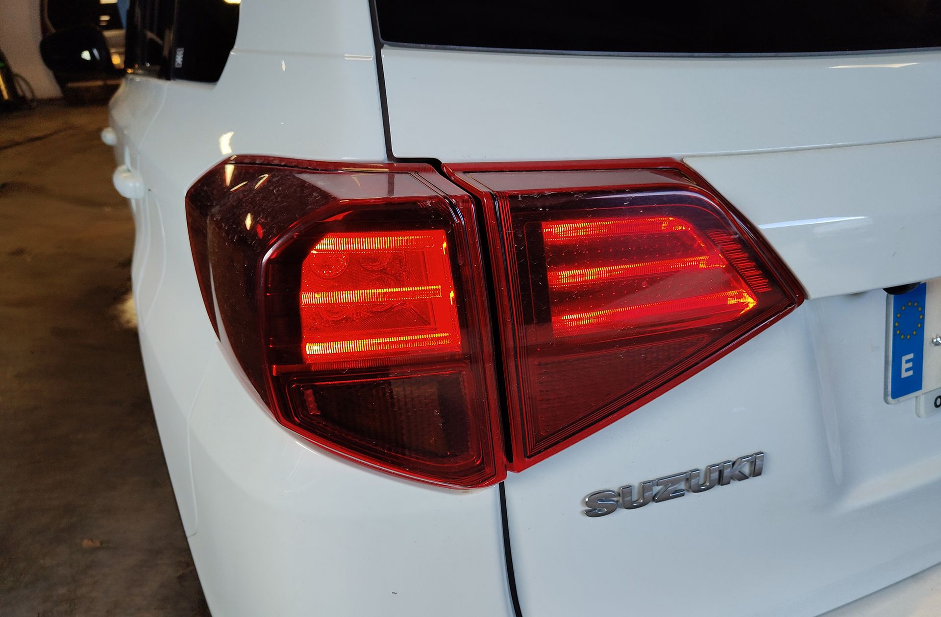 Suzuki Vitara 1.0 T GLE - foto 17