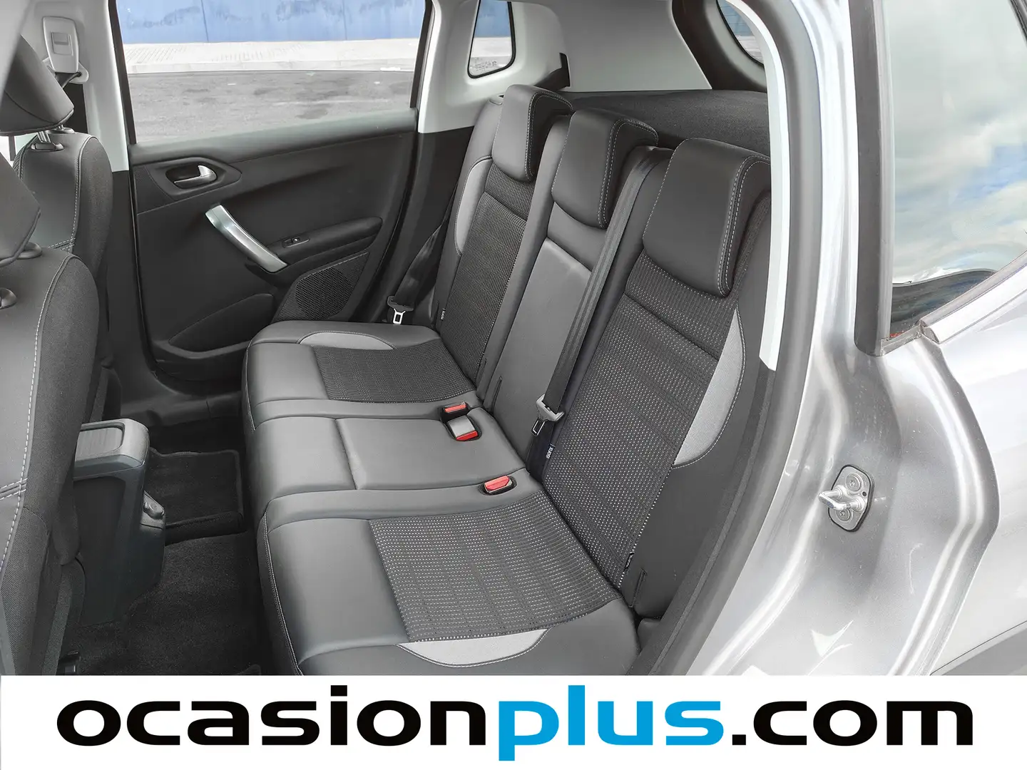 Foto Peugeot 2008 Peugeot 2008 BlueHDi 100 Allure (100 CV)