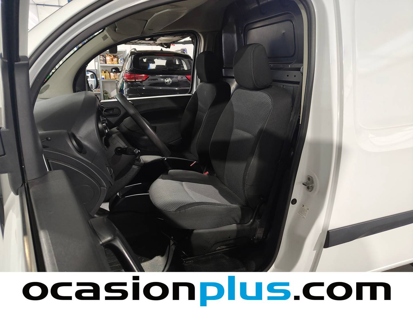 Foto asientos delanteros Mercedes Citan Mercedes-Benz Citan Furgon 109 CDI Largo (90 CV)