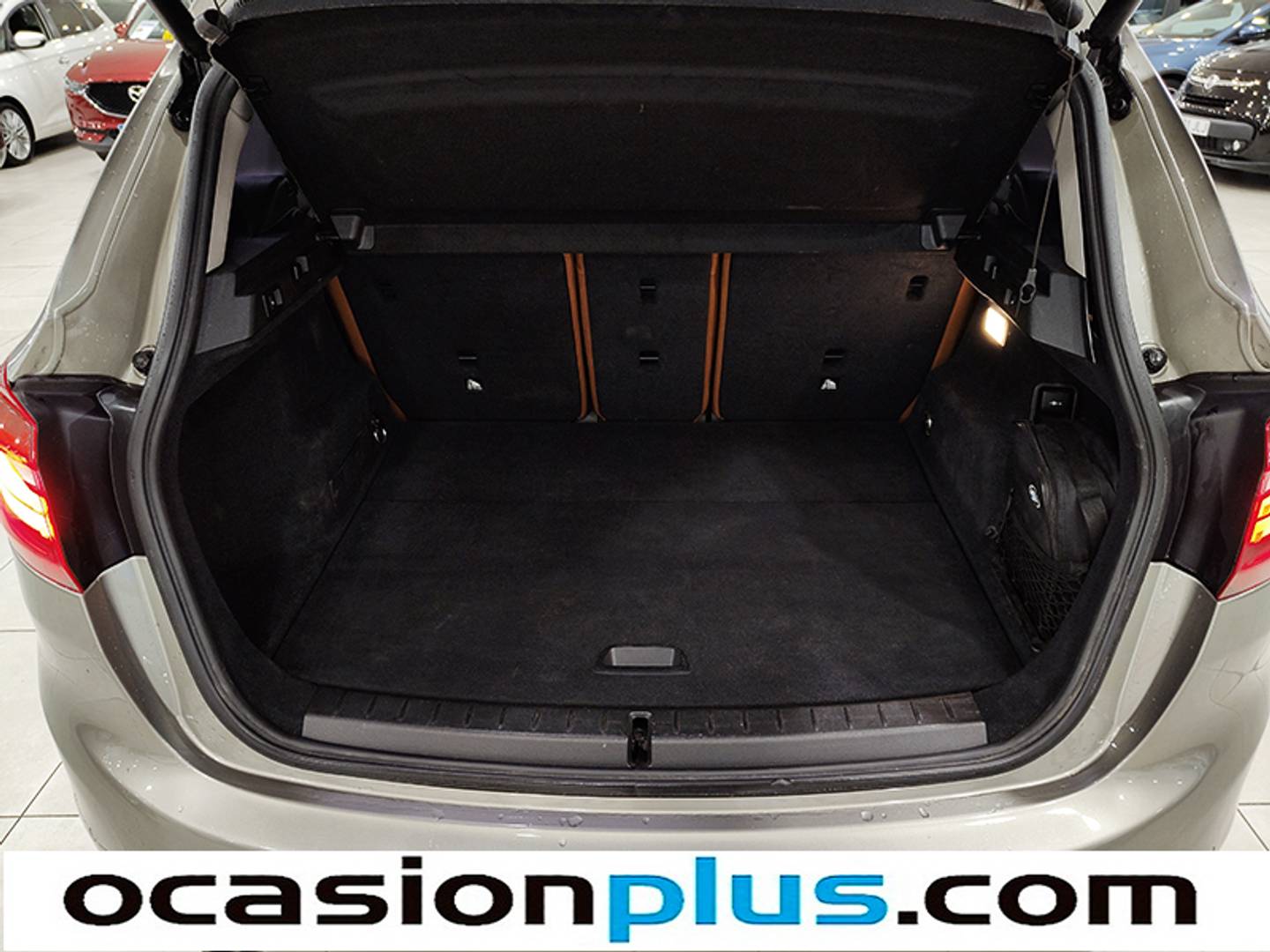 Foto BMW Serie 2 Active Tourer BMW Serie 2 218d Active Tourer (150 CV)