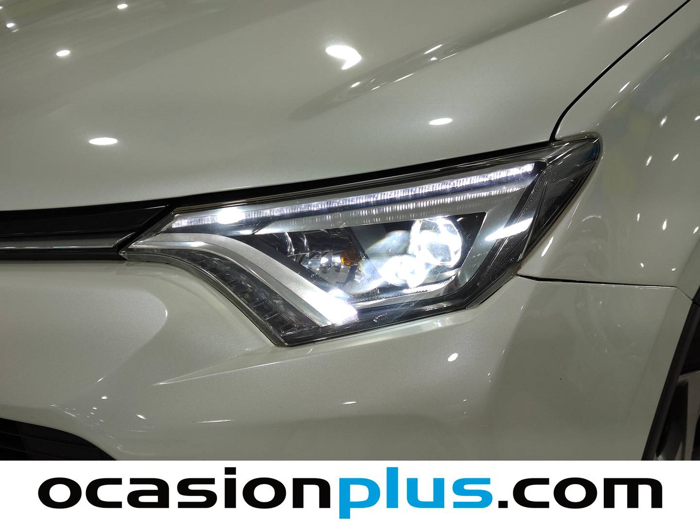 Equipamiento del Toyota Rav4 Toyota Rav4 150D 2WD Advance (143 CV)