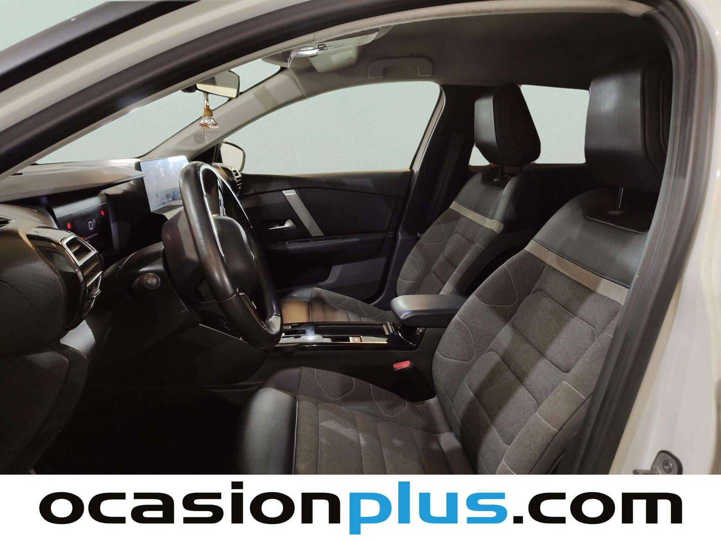 Foto asientos delanteros Citroën C4 Citroën C4 BlueHDi 130 S&S Feel Pack EAT8 (130 CV)