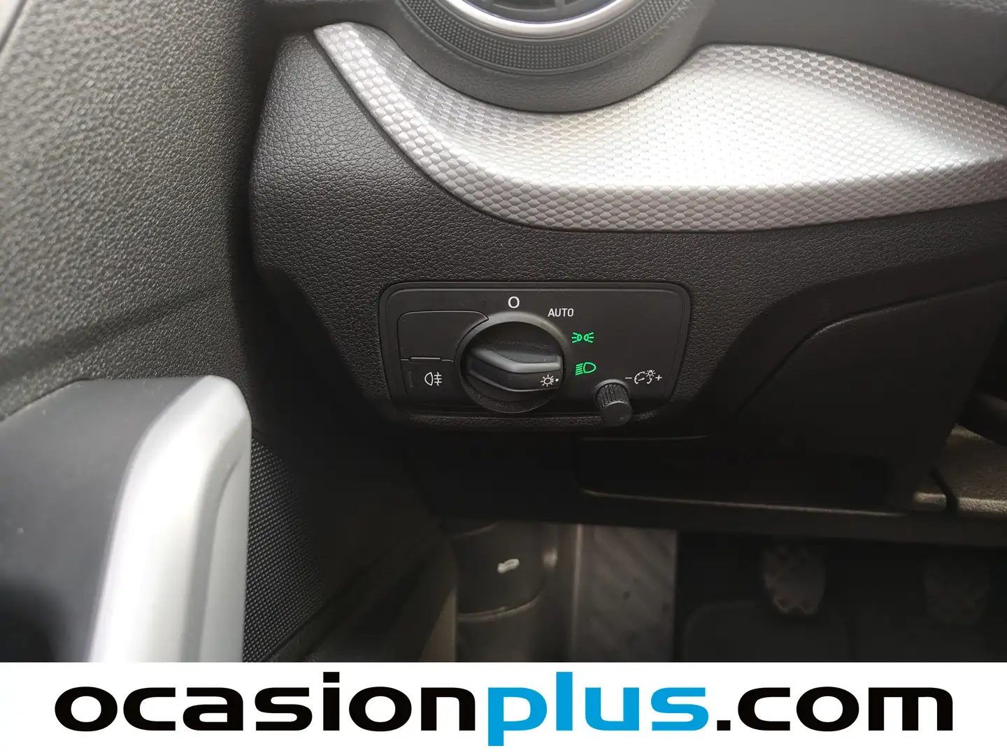 Foto Audi Q2 Audi Q2 Advanced 30 TDI  (116 CV)