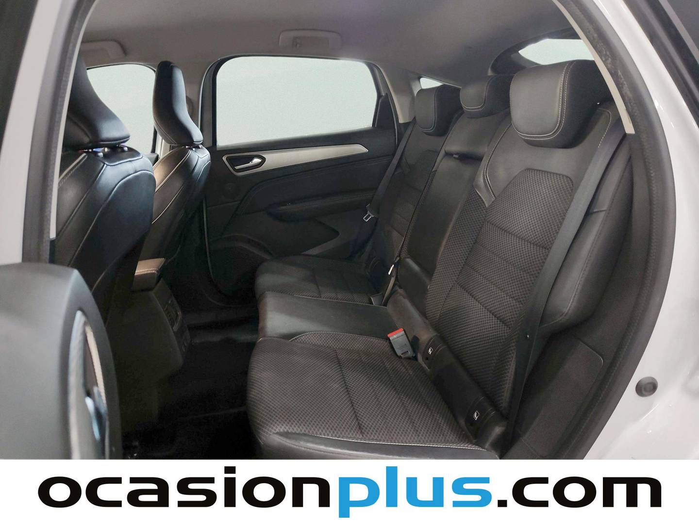Foto asientos traseros Renault Arkana Renault Arkana Zen E-Tech Híbrido (145 CV)