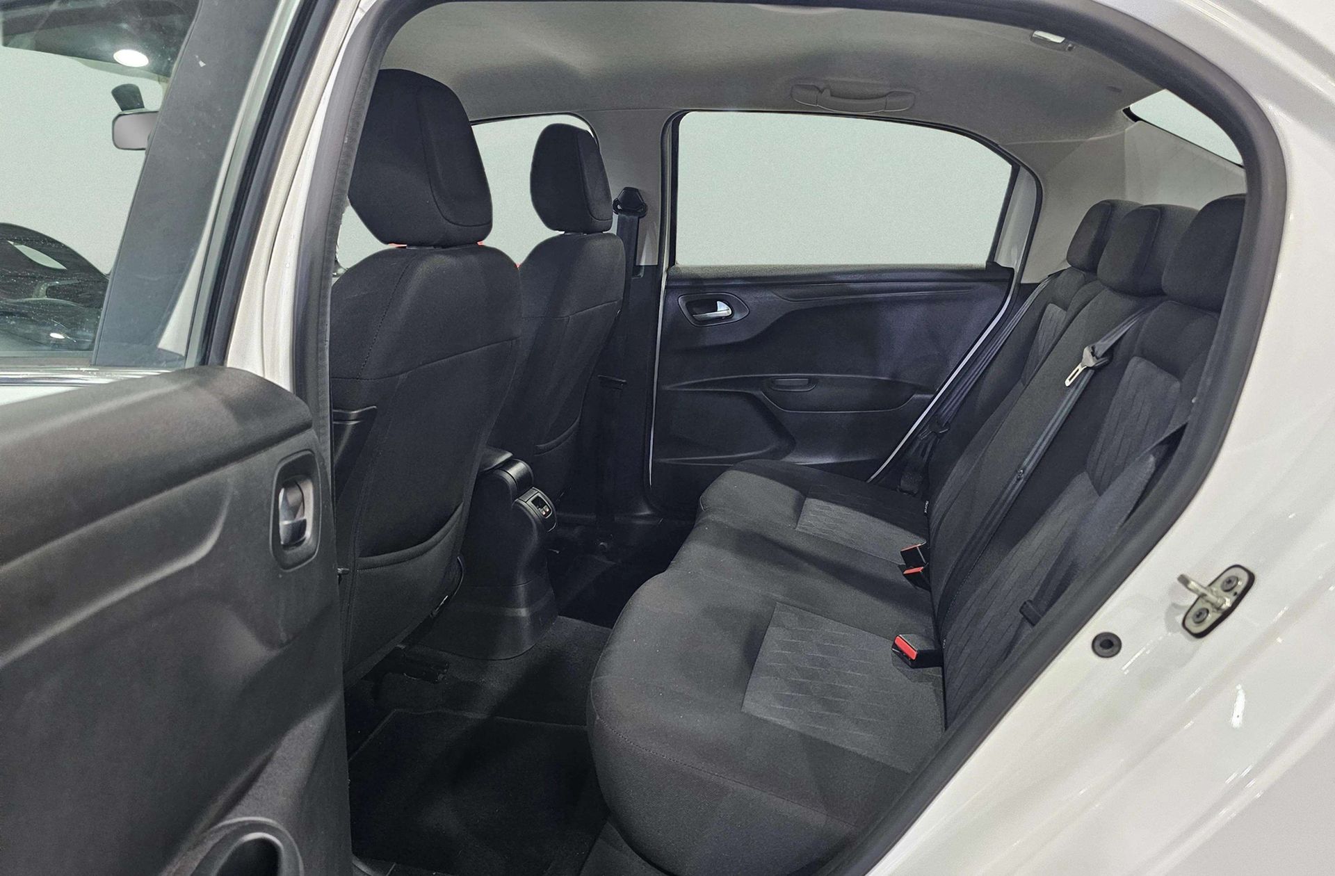 Citroën C-Elysée PureTech 82 Shine - foto 12