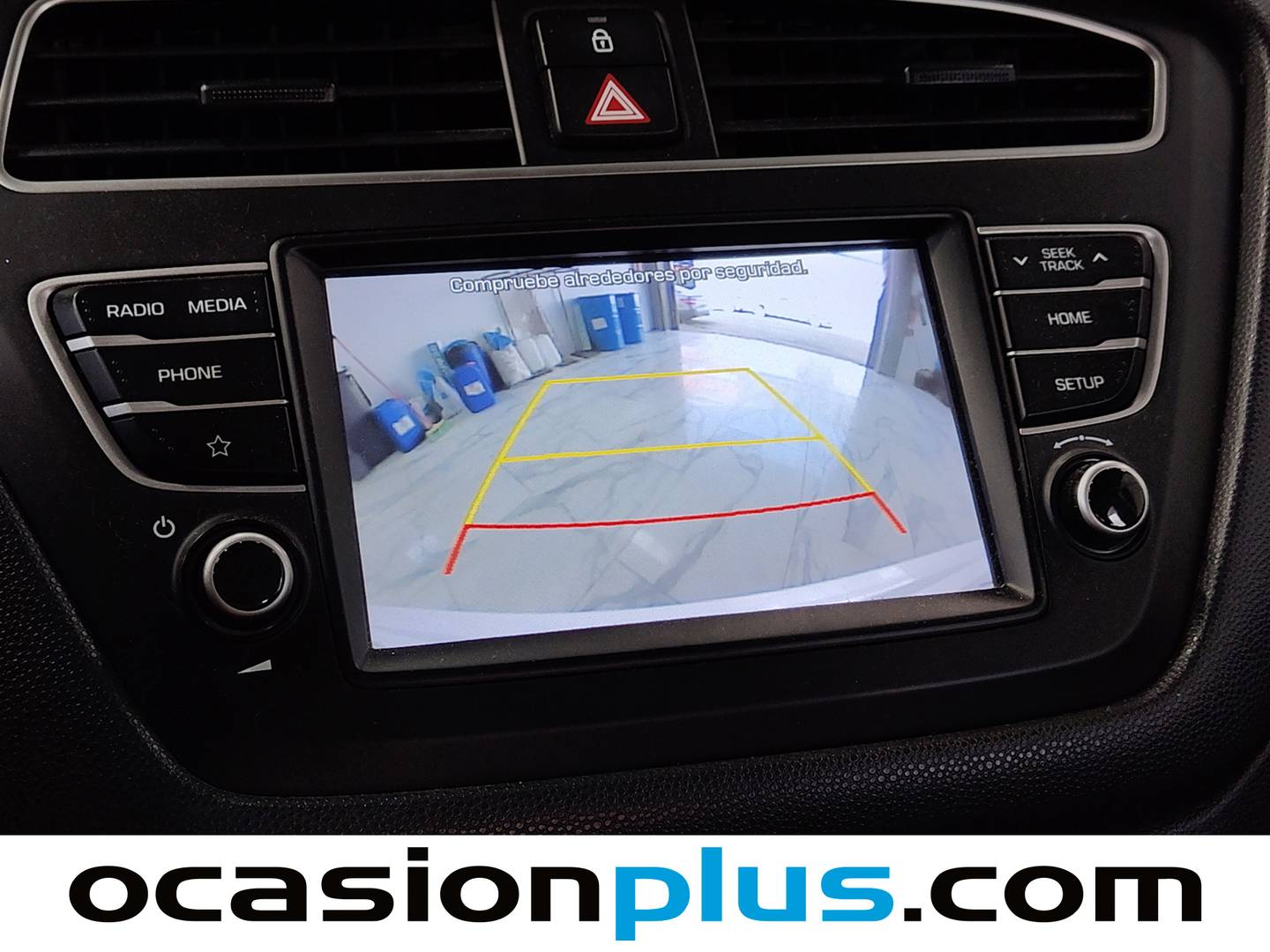 Extras y acabados del Hyundai i20 Hyundai i20 1.2 MPI Essence LE (75 CV)