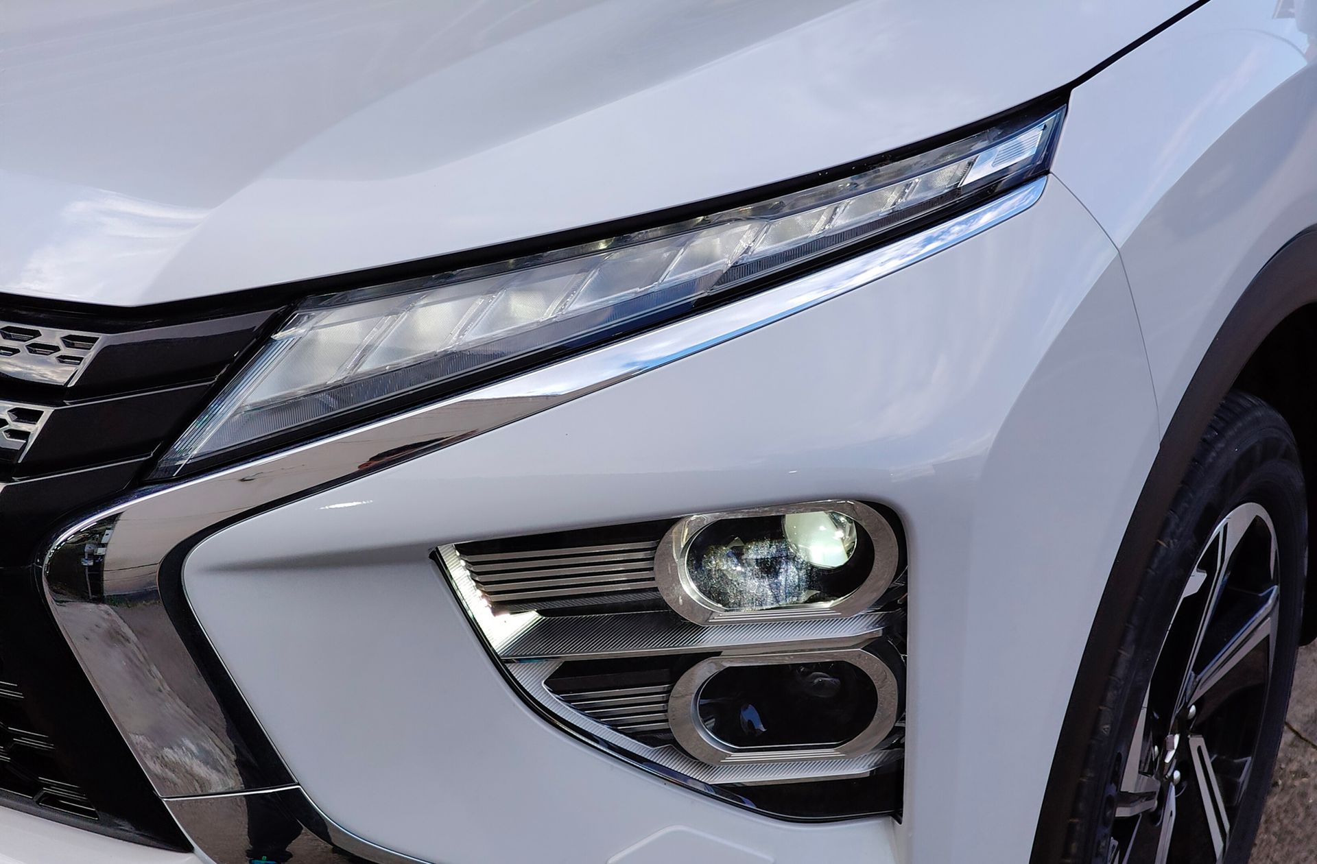 Mitsubishi Eclipse Cross 2.4 PHEV Kaiteki 4WD - foto 13