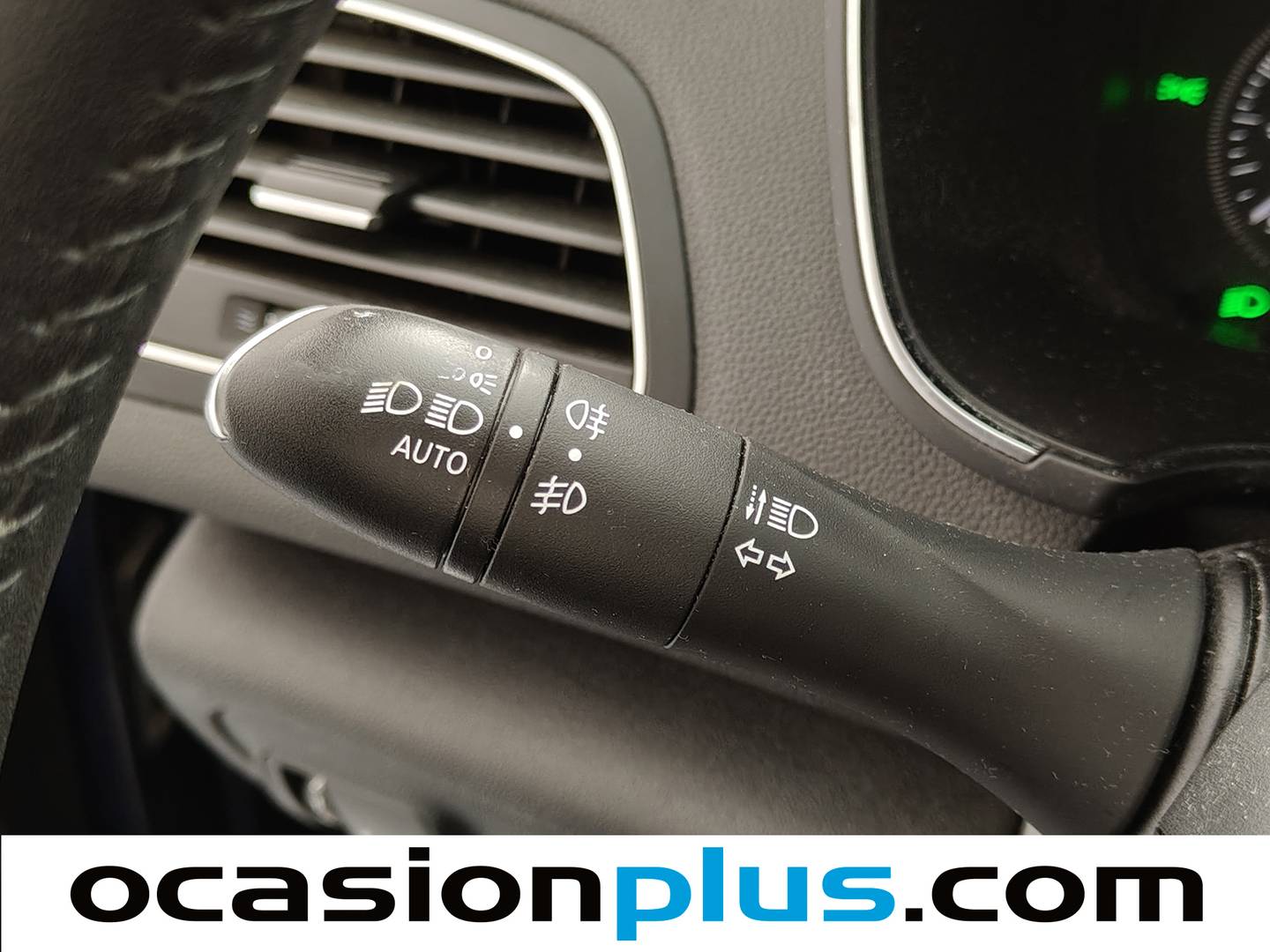 Equipamiento del Renault Mégane Renault Megane Zen TCe (140 CV) GPF