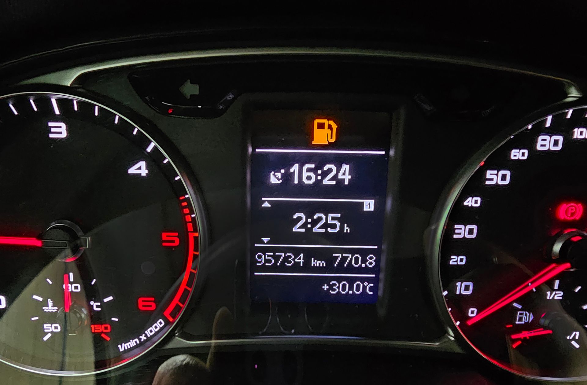 Audi A1 Adrenalin2 1.6 TDI - foto 9